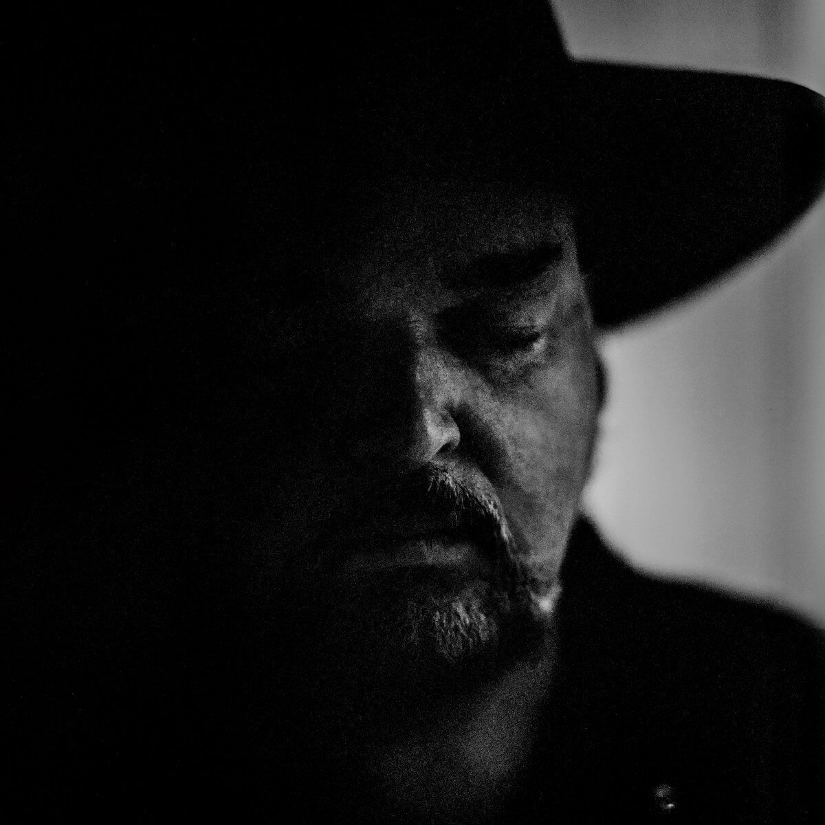 Alain-Johannes-Hum